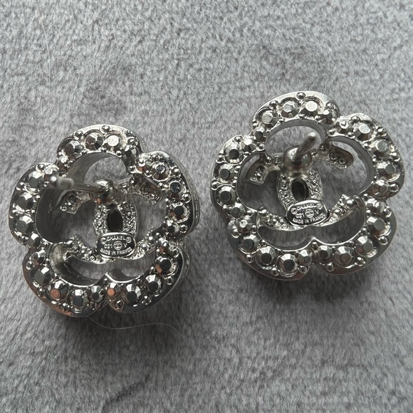 Authentic Chanel CC logo stud earrings within Camellia flower - Picture 2 of 4